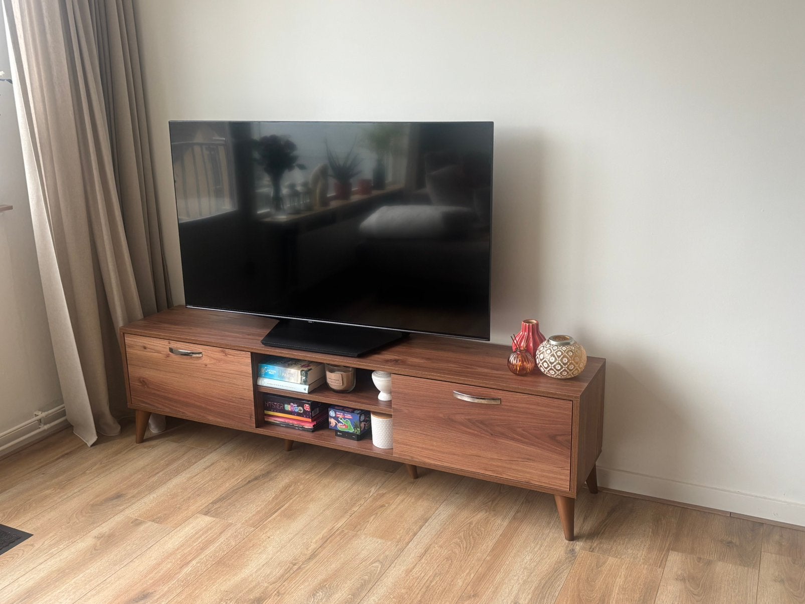 Tv kast bruin walnootpatroon 180x48,6x35, Ophalen, 150 tot 200 cm, Nieuw, Minder dan 100 cm