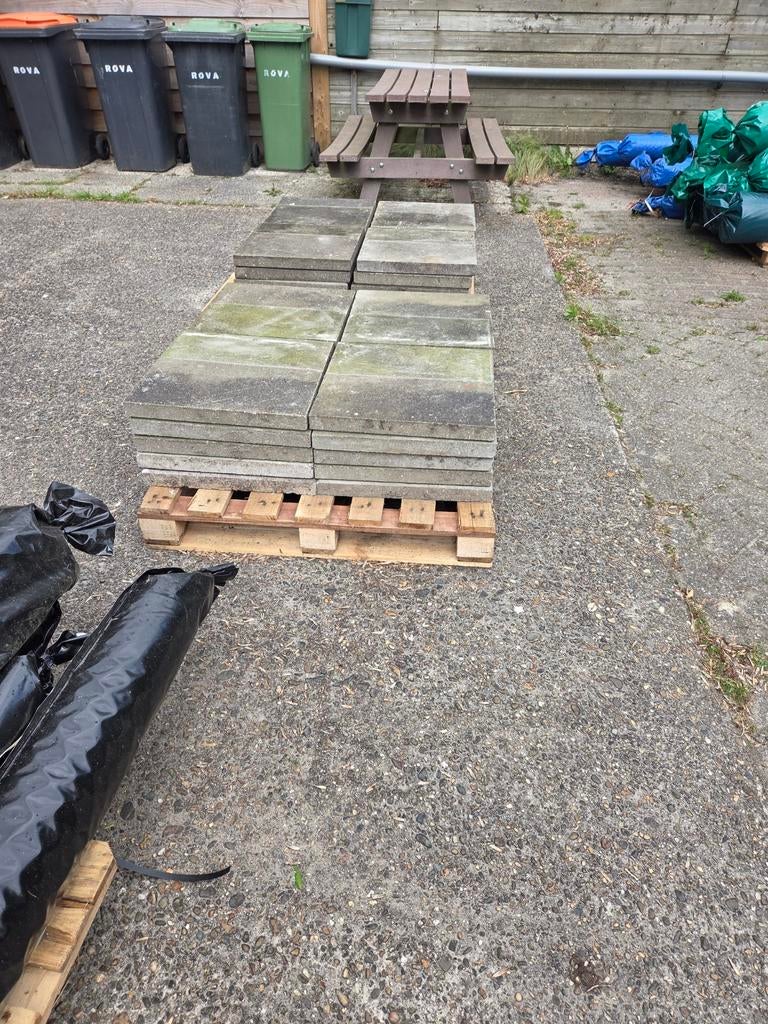 40 tegels 50x50x5cm - Ophalen met heftruck mogelijk, Doe-het-zelf en Verbouw, Tegels, Ophalen