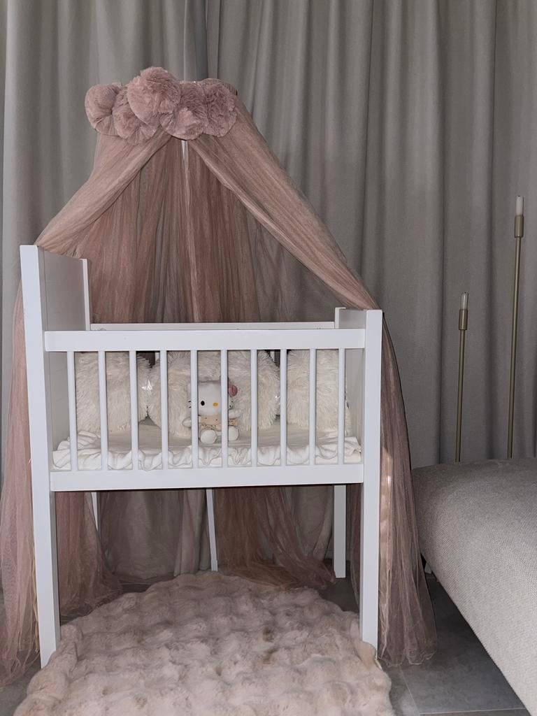 Kidsmill Wieg met nieuwe matras - Wit ZONDER Hemeltje baby, Ophalen, Zo goed als nieuw, Mdf, 200 tot 250 cm
