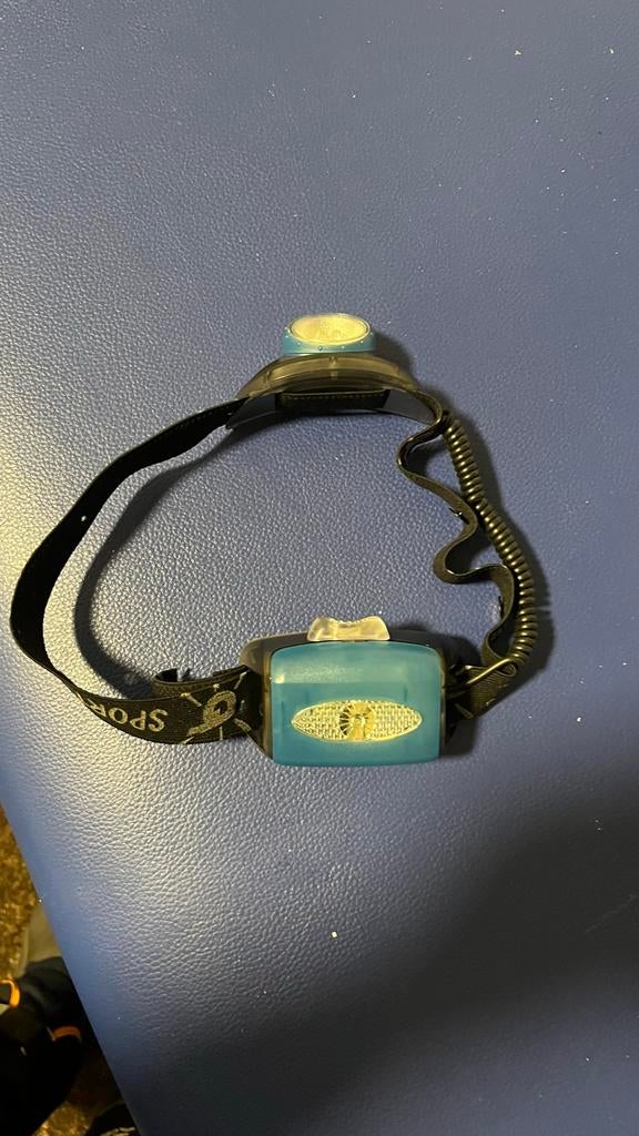 Hoofdband met wit en rood licht voor sport en veiligheid, Verzenden, Gebruikt, Batterij