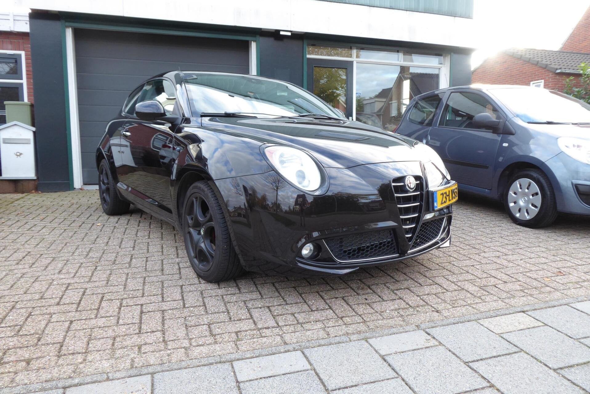 Alfa Romeo MiTo 1.4 Distinctive inruil koopje, lees tekst, Auto's, Voorwielaandrijving, Euro 5, Gebruikt, Zwart
