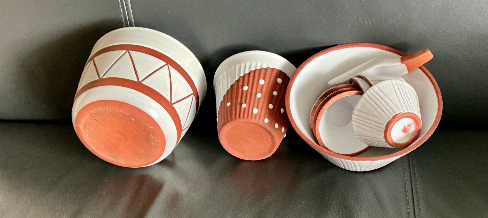 Keramiek set: 2 vintage bloempotjes & pindastel, Ophalen of Verzenden