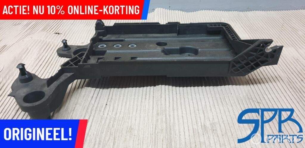 VAG GOLF 7 Accubak ACCU HOUDER CONSOLE BAK STEUN 5Q0915321H, Auto-onderdelen, Volkswagen, Nieuw, Volkswagen