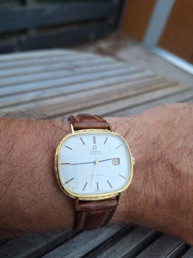 Vintage gouden Omega de Ville 18 karaat, Ophalen, Met bandje, Polshorloge, 1960 of later