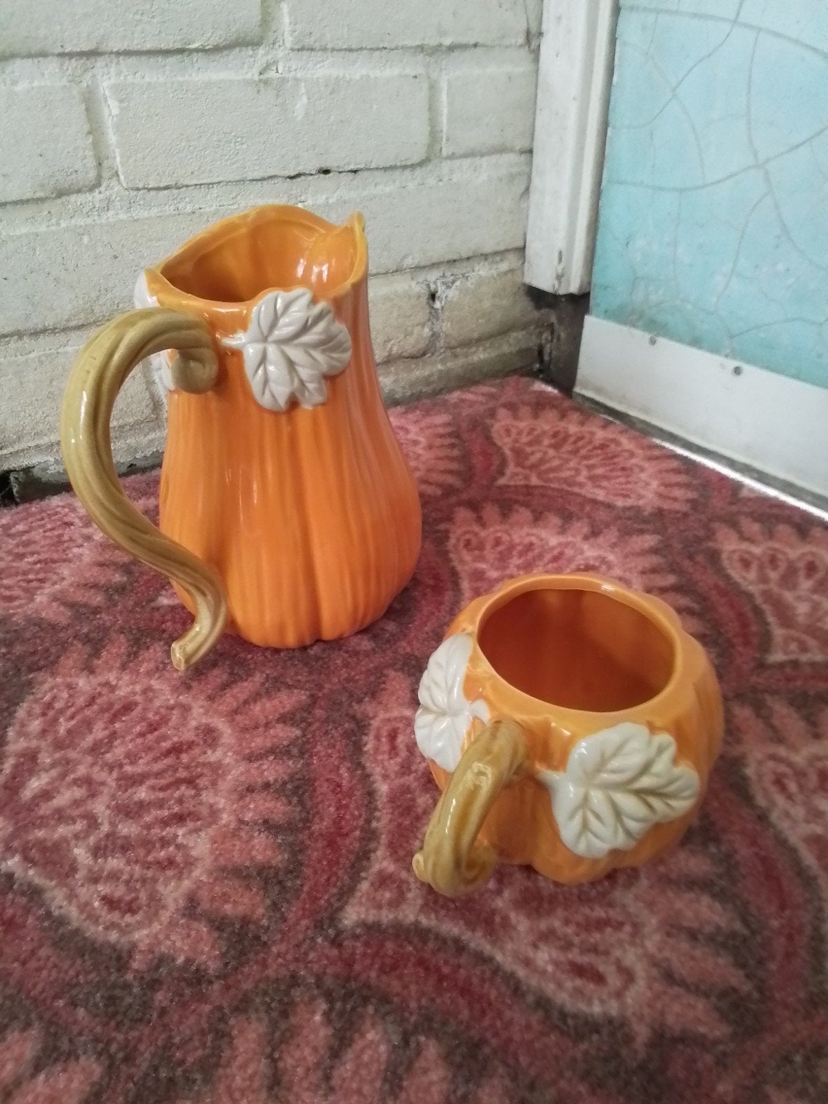 Schitterende Schenkkan +Suikerpot Oranje/Wit, Huis en Inrichting, Keuken | Servies, Ophalen of Verzenden, Nieuw, Overige stijlen