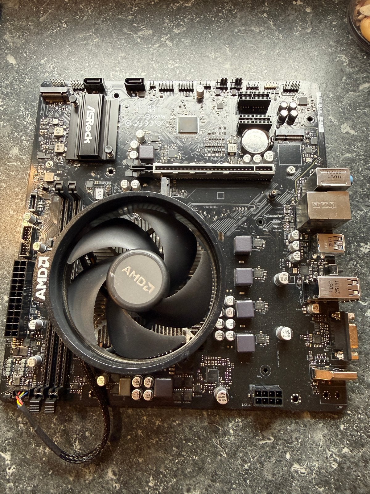 Upgrade set: ASRock AM5, Ryzen 7 7800X3D met koeler, Ophalen of Verzenden, Gebruikt, 8-core, 4 Ghz of meer