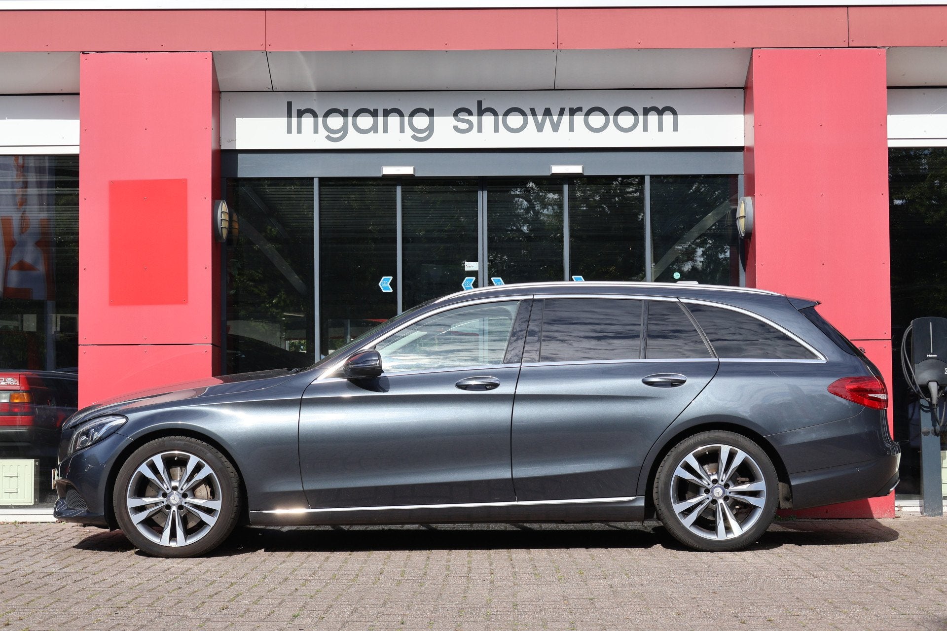 Mercedes-Benz C-Klasse Estate 400 4MATIC Edition 1 | 6-Cilin, Leder en Stof, 2996 cc, Vierwielaandrijving, 93 €/maand