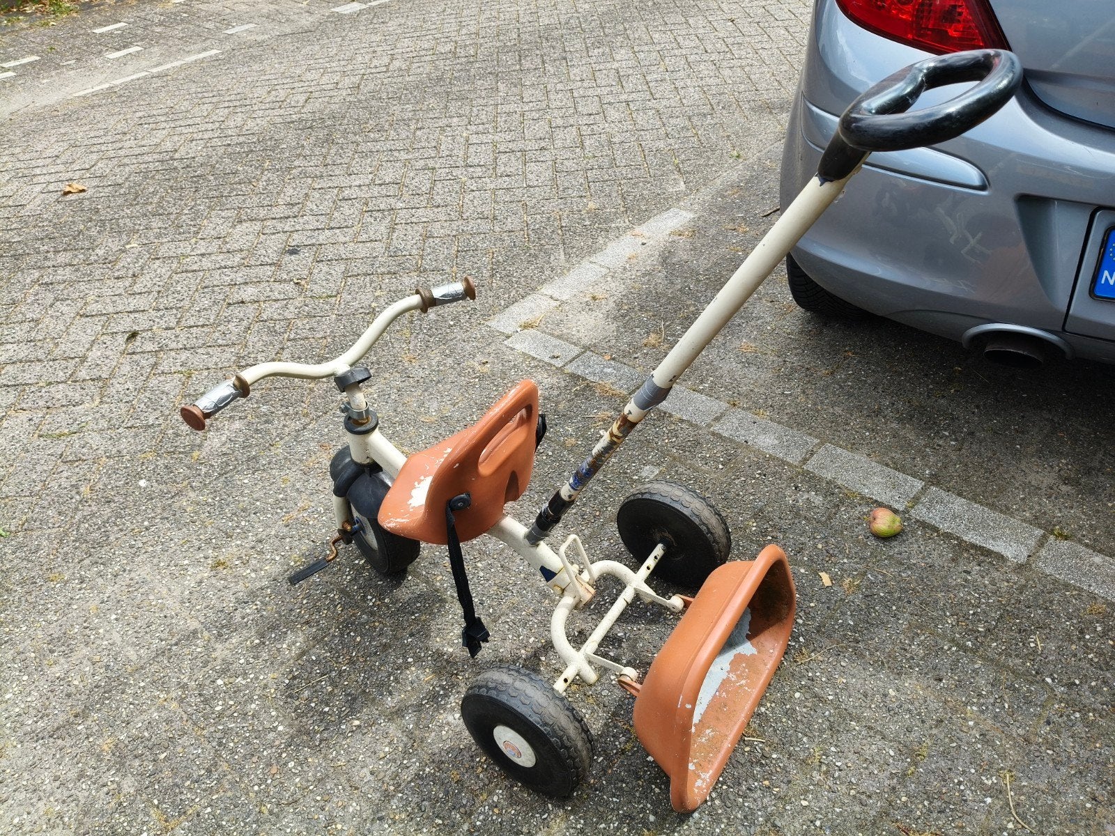 Trapfiets met kiepbak en duwstang, Ophalen, Gebruikt, Trapvoertuig