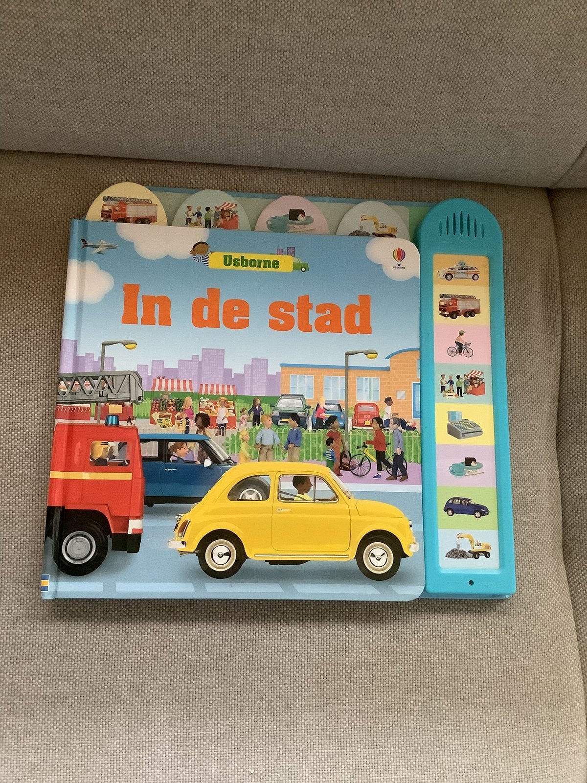 Kinderboekje met geluiden ( usborne , in de stad, Ophalen of Verzenden, Nieuw