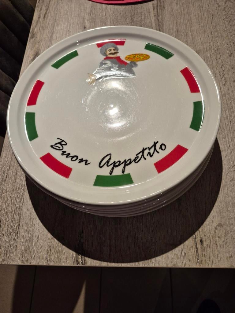 Set van 6 Italiaanse pizzaborden 'Buon Appetito', Ophalen, Keramiek, Zo goed als nieuw, Bord(en)