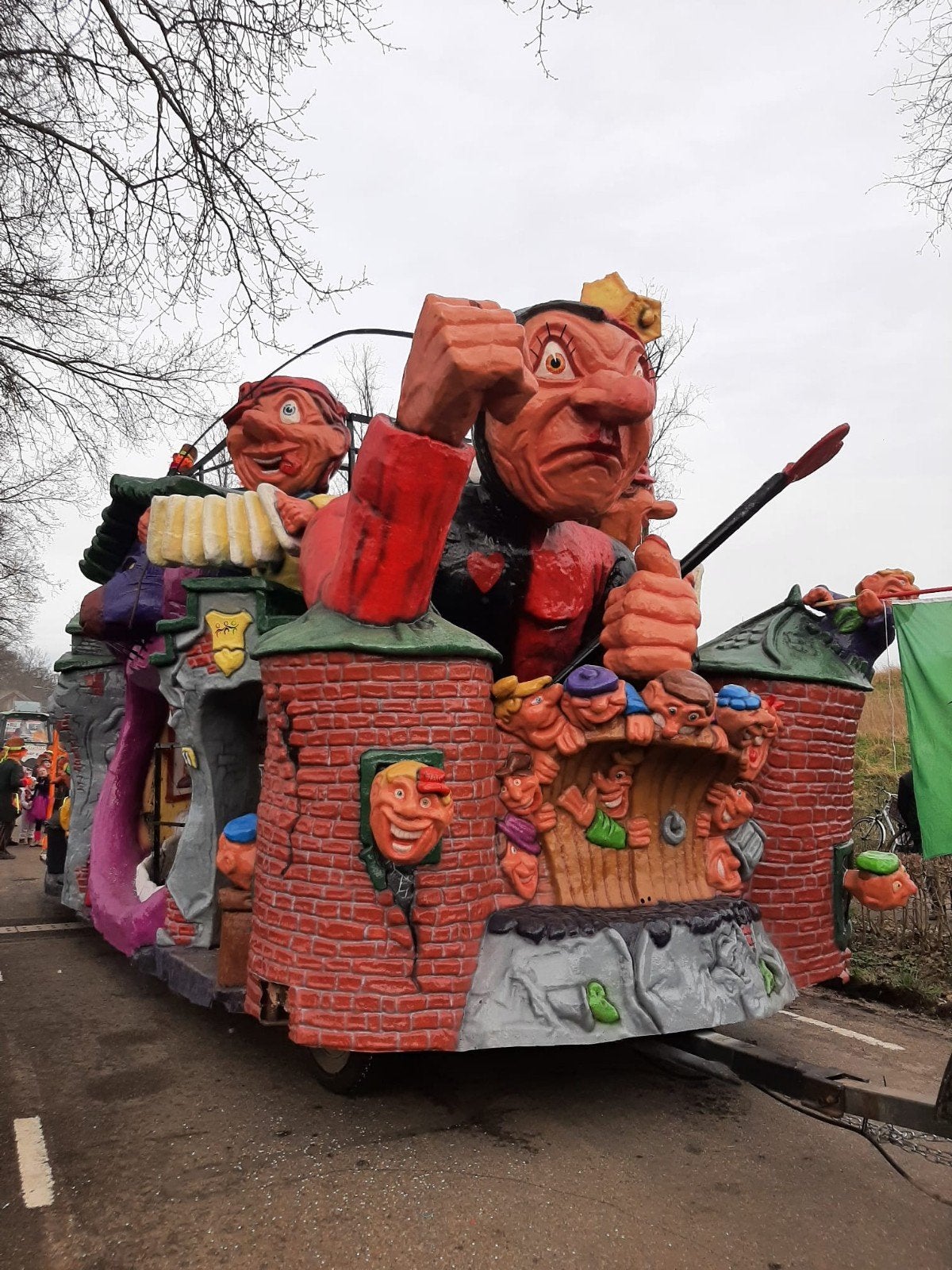 Tekoop/Tehuur polyester carnavalswagen, Ophalen, Gebruikt, Overige typen, Carnaval