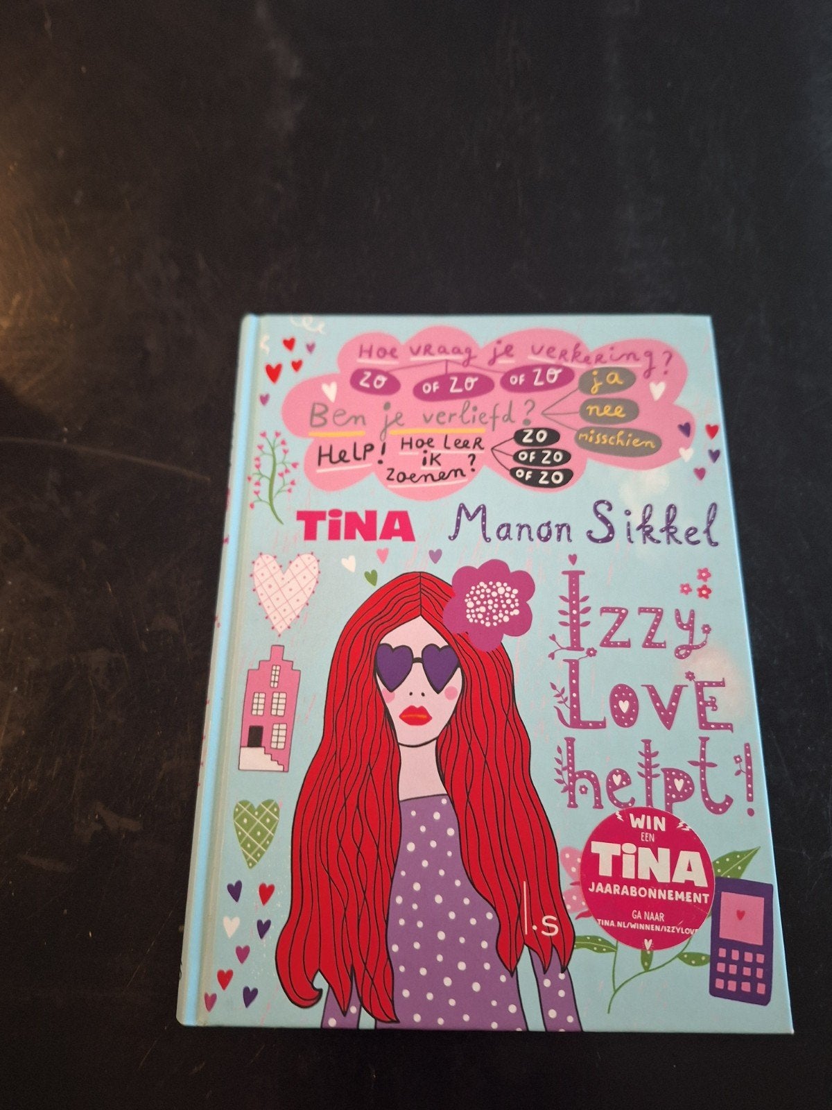 izzy love helpt !, Boeken, Ophalen of Verzenden, Zo goed als nieuw