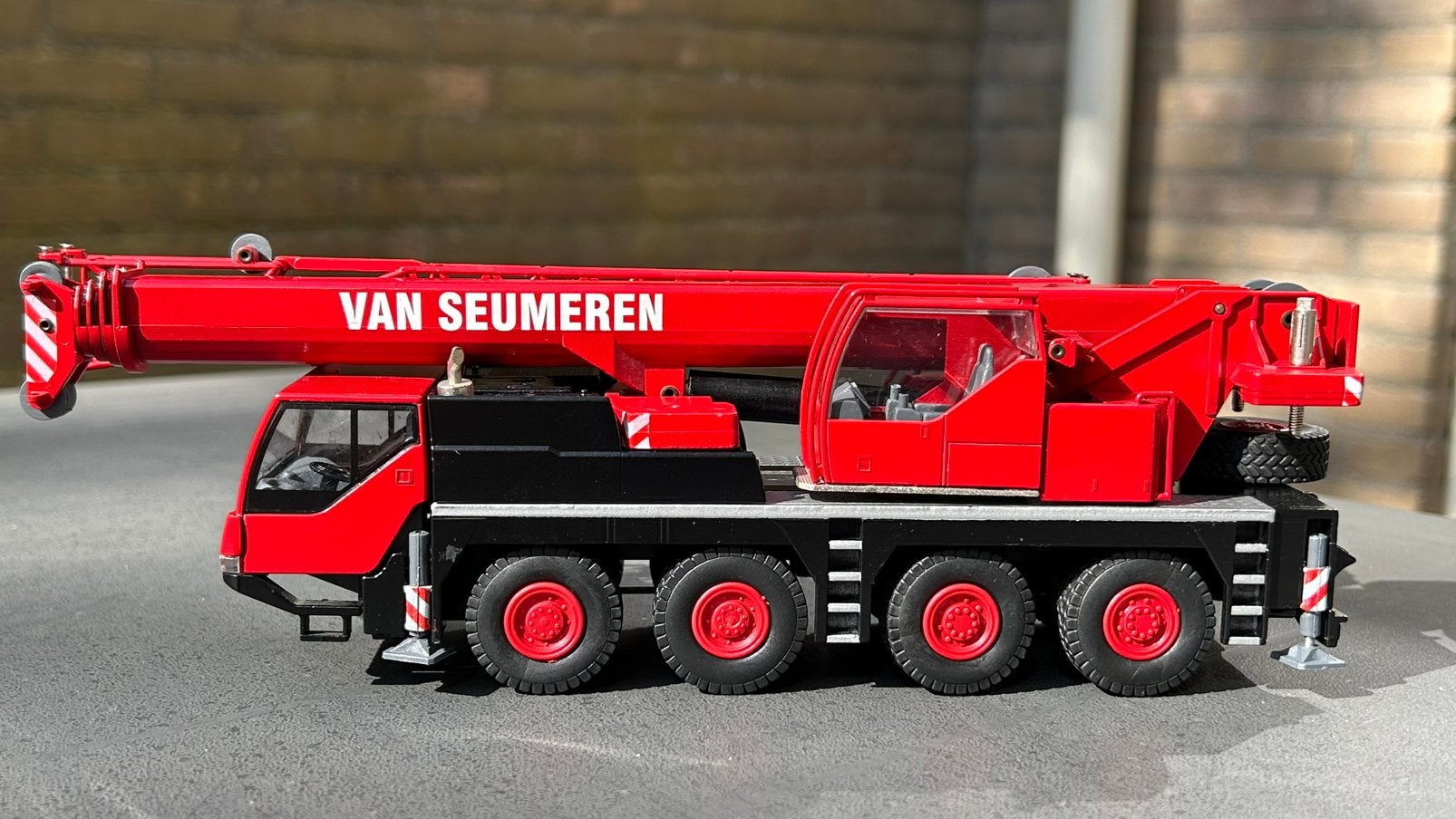 van Seumeren LTM 1060/2 (Conrad), Hobby en Vrije tijd, Modelauto's | 1:50, Ophalen of Verzenden, Zo goed als nieuw, Hijskraan, Tractor of Landbouw