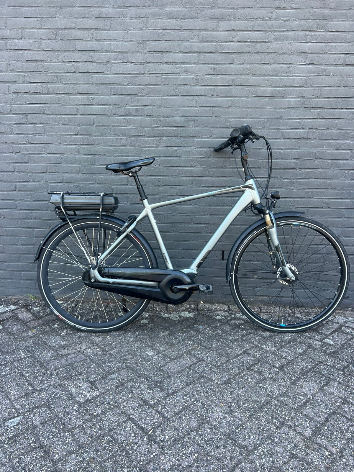 Giant Entour E+ 1 – Elektrische fiets met 400 Wh accu, Overige merken, Versnellingen, Ophalen of Verzenden, Zo goed als nieuw
