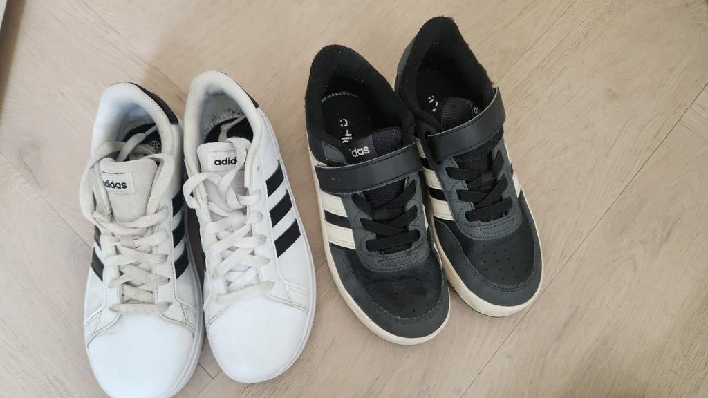 Adidas sneakers maat 35, Ophalen, Zo goed als nieuw, Jongen of Meisje, Sportschoenen