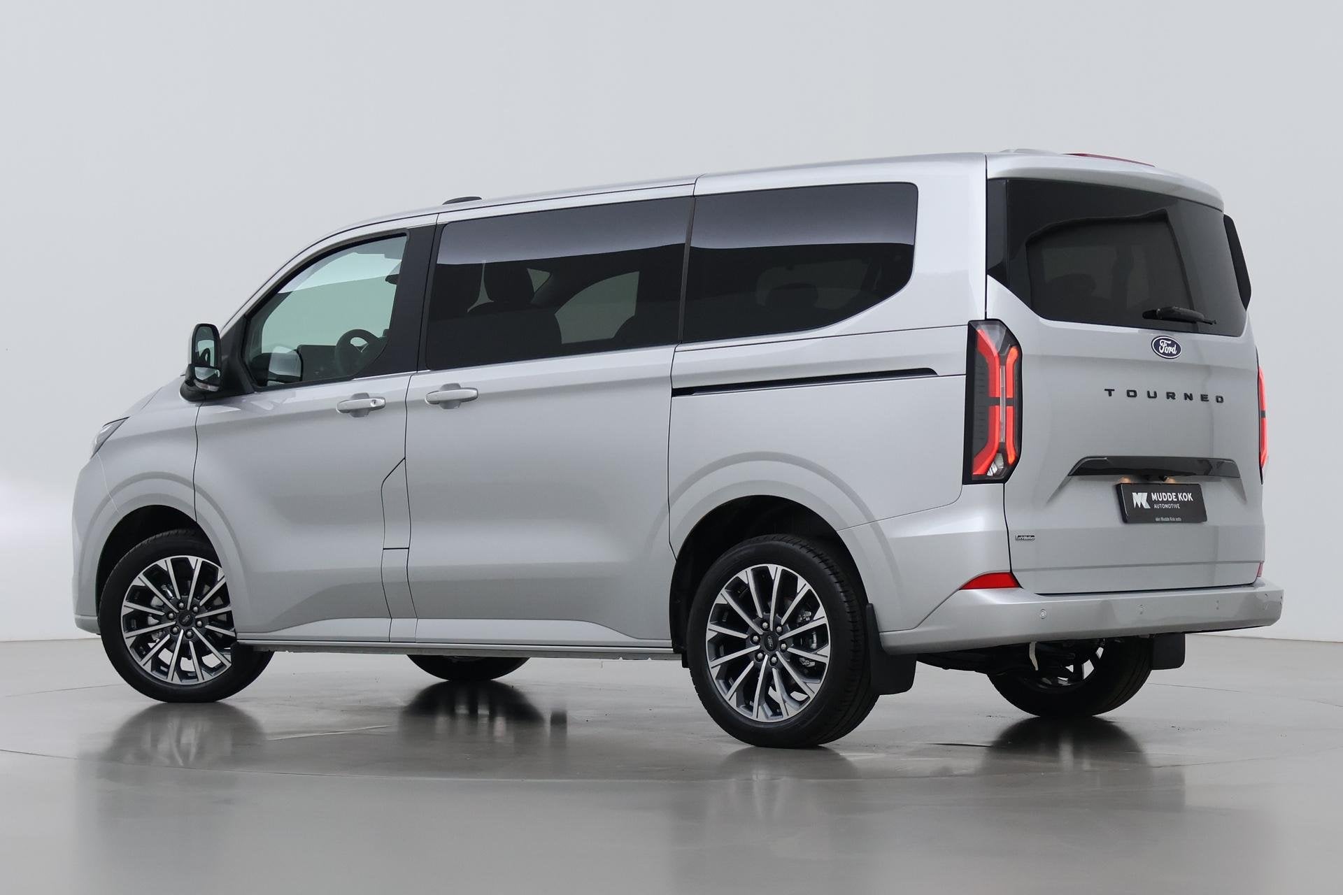 Ford Transit Custom Tourneo 340 2.5 PHEV L1H1 Titanium X | 8, Auto's, Automatische klimaatregeling, Gebruikt, Plug-in hybride