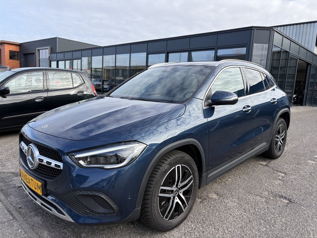 Mercedes-Benz GLA 250 e Business Luxery Limited Panodak, 12 maanden, 4 cilinders, Blauw, 161 pk