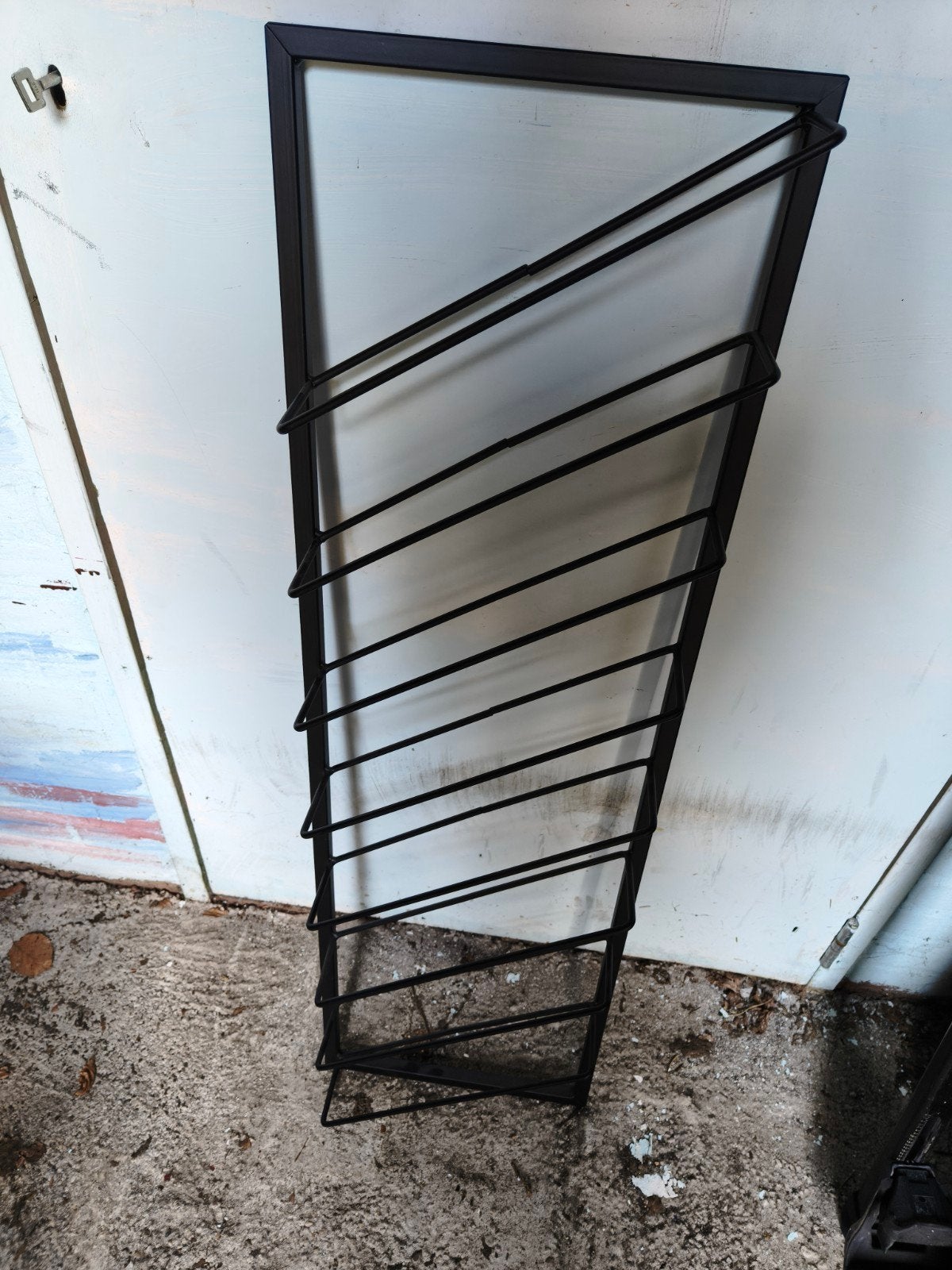 Zwart Metalen Wijnrek voor aan de Muur, Ophalen, Gebruikt, 5 tot 15 flessen, Metaal