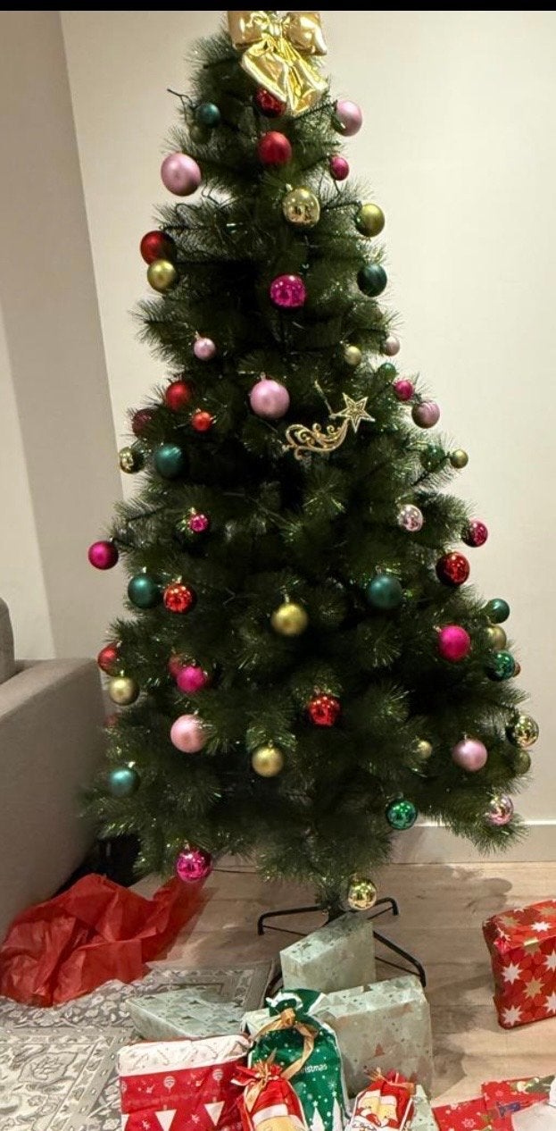 Artificial Christmas Tree 2.1m, Ophalen