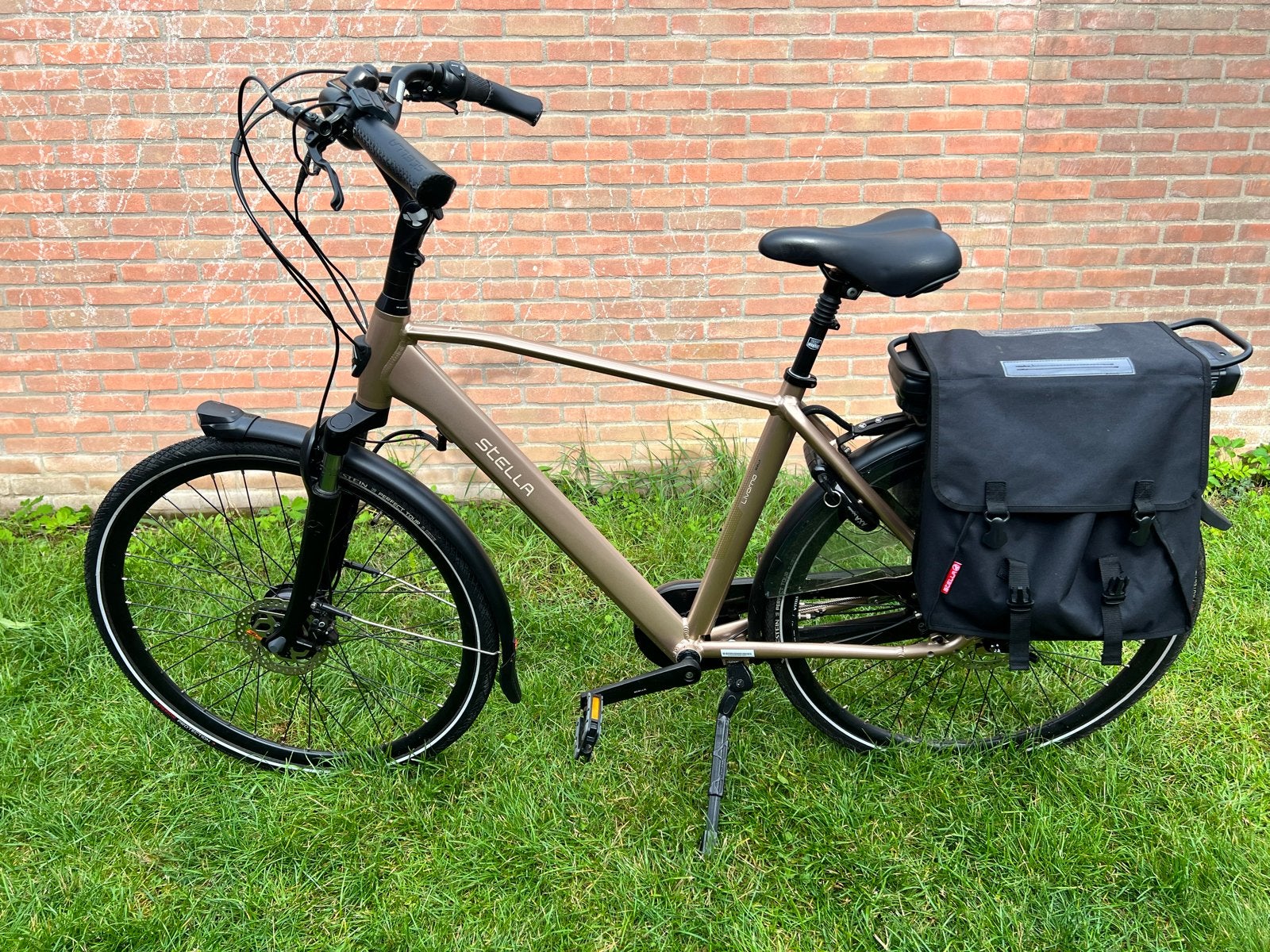 Livorno Confetti Gold FDST Superior G N8D 28" – maat M., Zo goed als nieuw, 51 tot 55 cm, 50 km per accu of meer, Ophalen