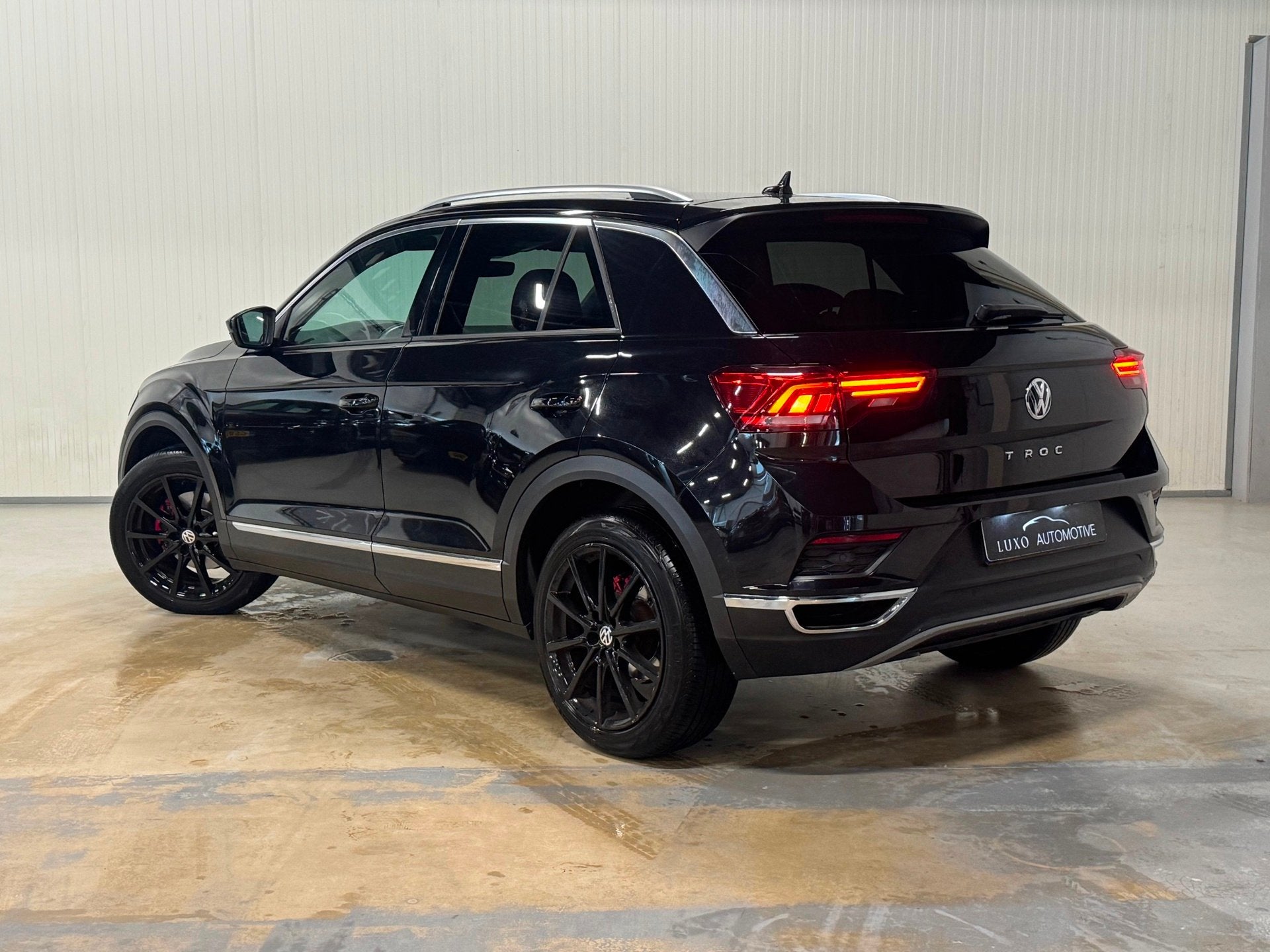 Volkswagen T-Roc 1.5 TSI Sport Business R | VIRTUAL DASH | C, Dealer onderhouden, Euro 6, 4 cilinders, 150 pk
