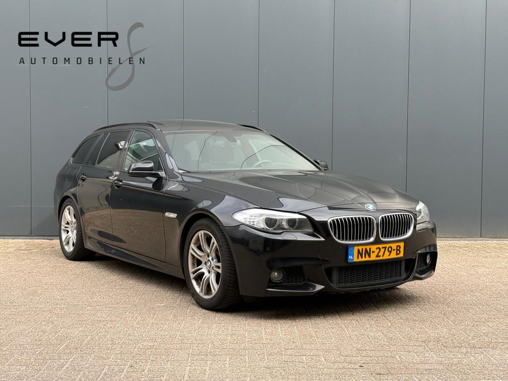 BMW 5-serie Touring 520d High Executive M Sportpakket, 184PK, Auto's, BMW, Automaat, Achterwielaandrijving, Zwart, 2000 kg