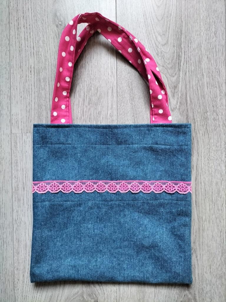 Spijkerstof tasje met roze kant polkadot 30x28 cm (kinderen), Verzenden, Zo goed als nieuw, Handgemaakt