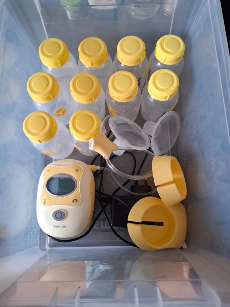 Medela Freestyle kolfset met koeltasjes, Ophalen, Gebruikt, Borstkolf