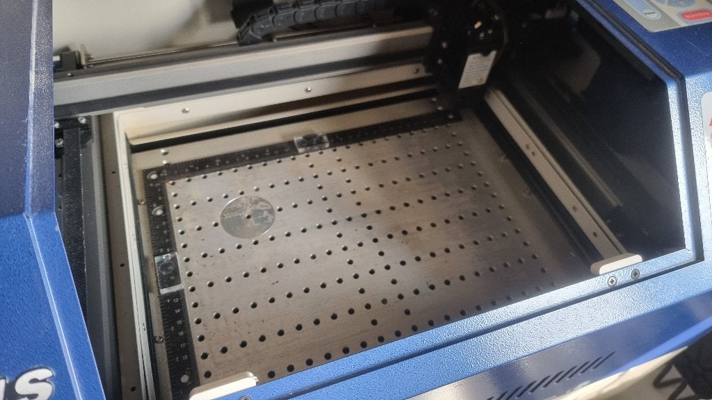 GCC Laserpro Venus II - Desktop Graveermachine, Computers en Software, Printers, Zo goed als nieuw, Overige technieken, Ophalen