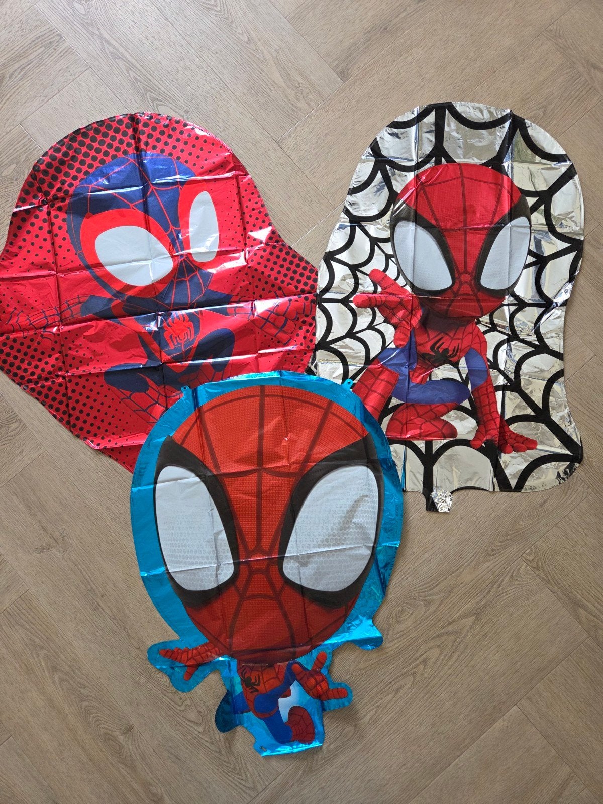 Spidey * set van 3 figuren folie ballonnen, Hobby en Vrije tijd, Feestartikelen, Ophalen of Verzenden, Nieuw, Versiering, Verjaardag