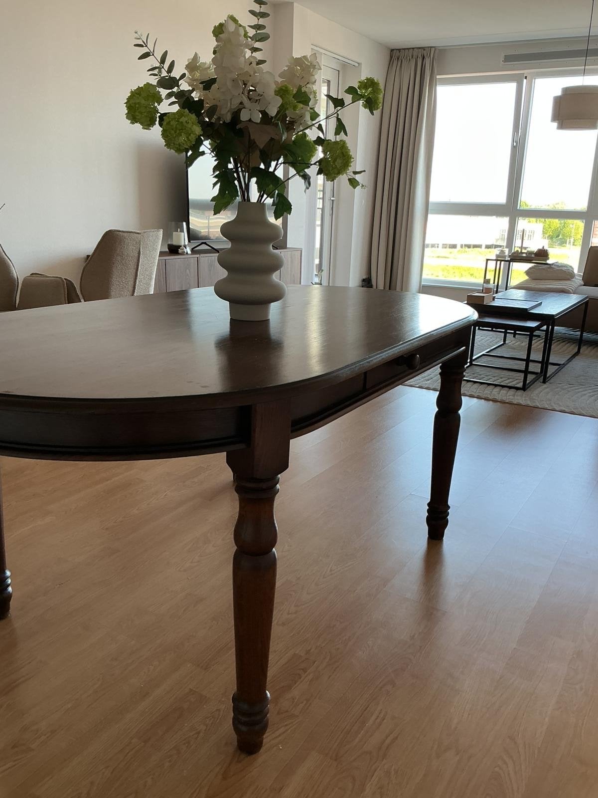 Ovale eettafel met lade - Donkerbruin hout, Antiek en Kunst, Antiek | Meubels | Tafels, Ophalen