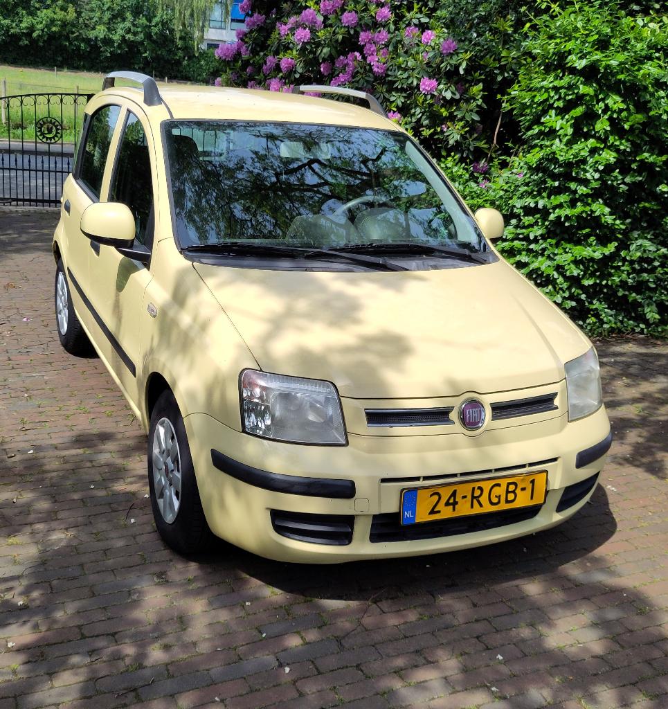 Fiat Panda 1.2 2011 Geel, Auto's, Fiat, Stof, Handgeschakeld, Particulier, 69 pk
