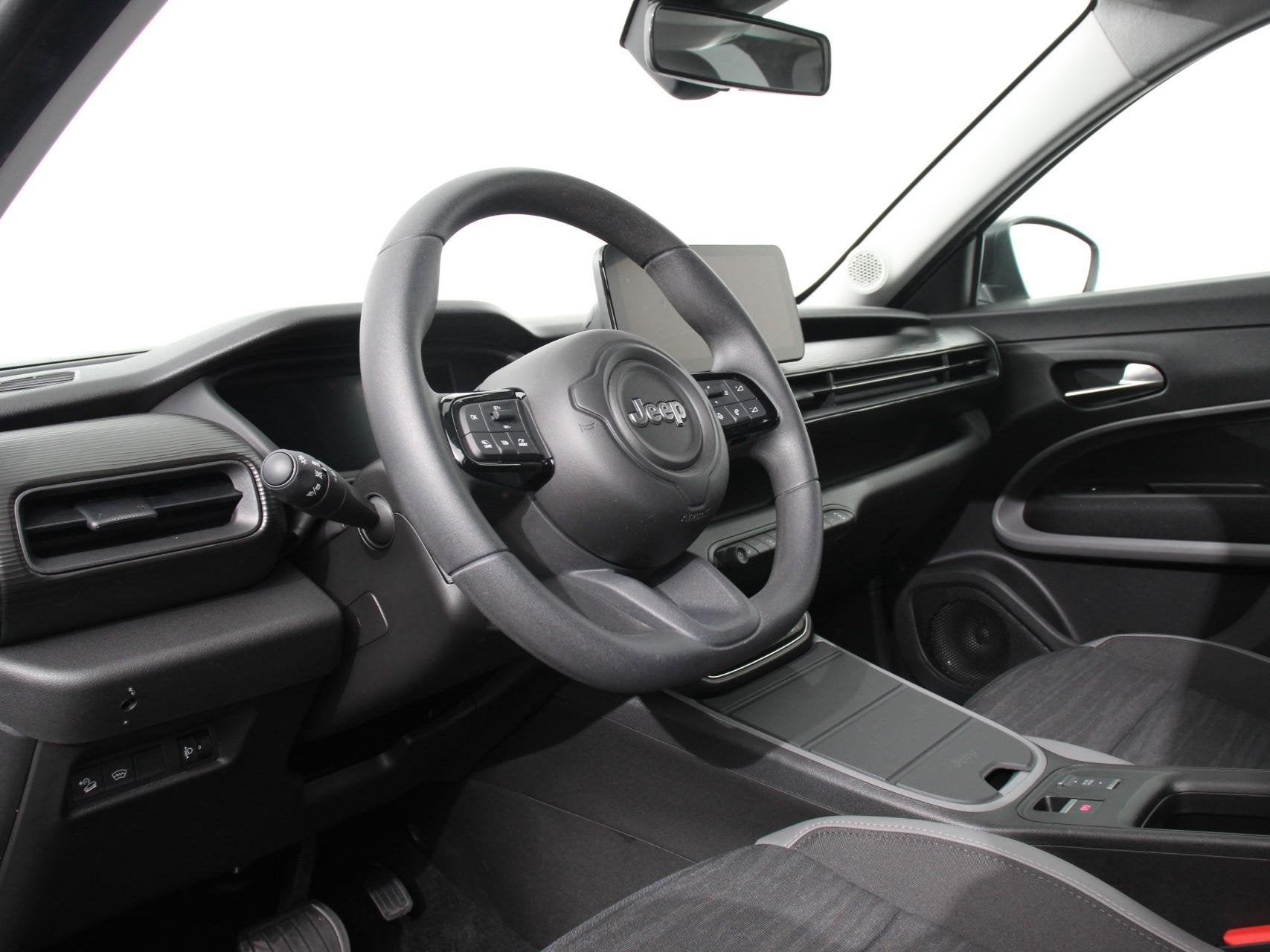 Jeep Avenger Longitude 54 kWh Automaat Navigatie Apple Carpl, Auto's, Jeep, Stof, Gebruikt, 156 pk, Origineel Nederlands
