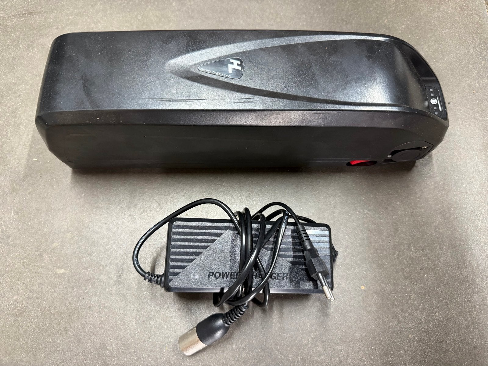 Ebike / Fatbike accu 36V 40AH met oplader en slede, Fietsen en Brommers, Nieuw