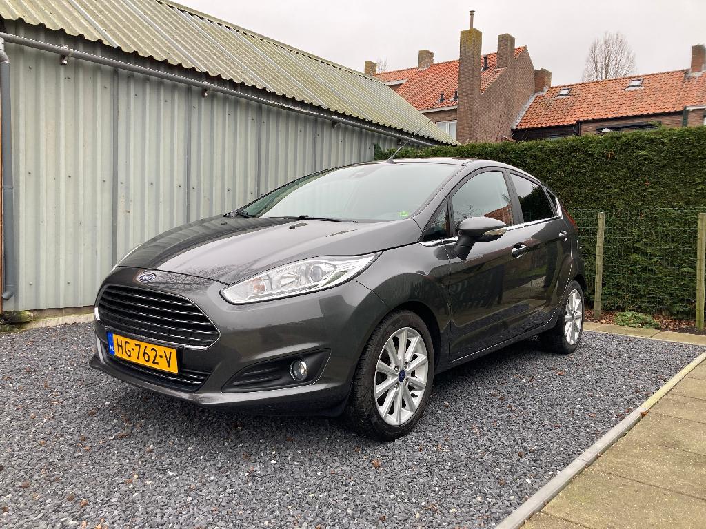 Nette en goed onderhouden Ford Fiesta incl. nw distr. riem, Auto's, Ford, Particulier, Fiësta, ABS, Airbags, Airconditioning, Automatische klimaatregeling
