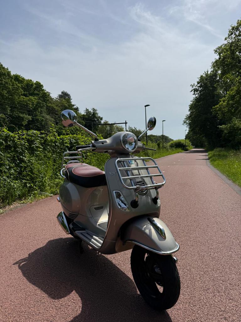 Vespa LX 50 - Touring, Fietsen en Brommers, Scooters | Vespa, Ophalen, Gebruikt, Maximaal 45 km/u, Benzine