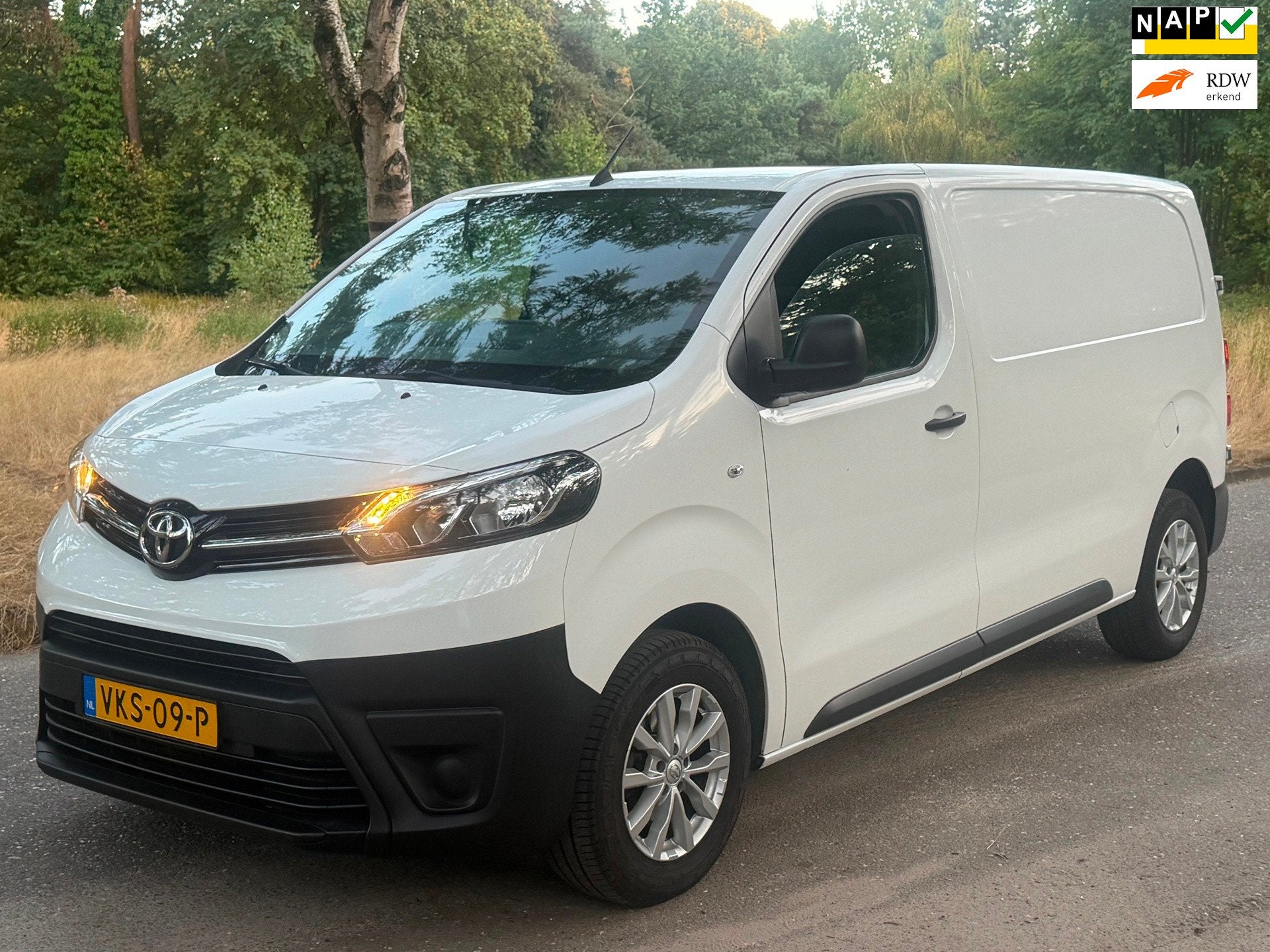 Toyota PROACE Worker 2.0 D-4D Cool Comfort 2021 Airco Wit, Auto's, Voorwielaandrijving, Dealer onderhouden, Gebruikt, 4 cilinders