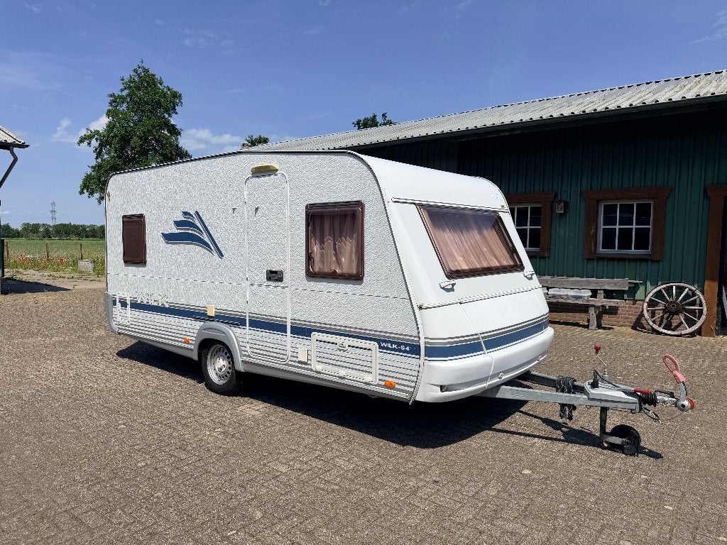 Wilk S4 Caravan, Rondzit, Particulier, Vast bed, 4 tot 5 meter