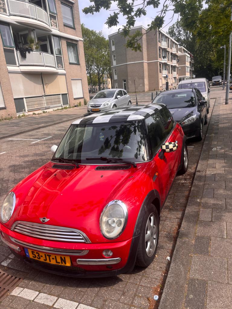 Mini 1.6 16V Cooper 2002 Rood, Auto's, Mini, Particulier, Benzine, D, Hatchback, Handgeschakeld, Origineel Nederlands, Rood, Voorwielaandrijving