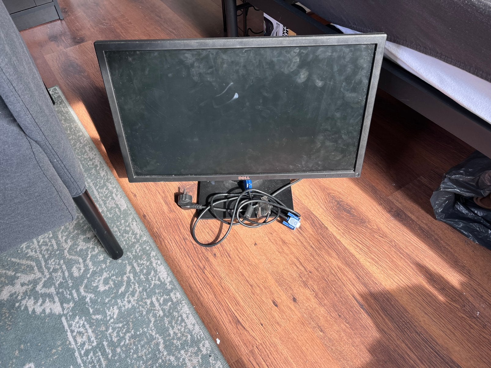 Zwarte Dell E2416H monitor met kabels, Computers en Software, Monitoren, Gaming, 3 tot 5 ms, DisplayPort, In hoogte verstelbaar