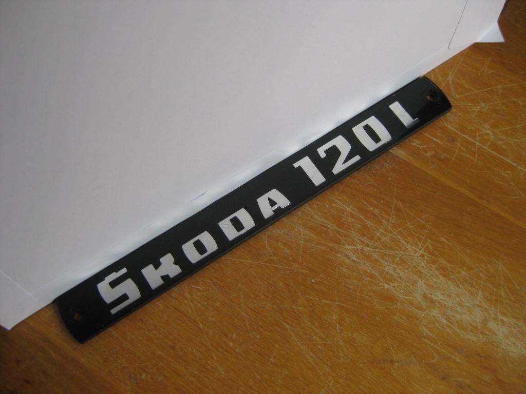 Skoda 120 L  embleem (nieuw), Ophalen of Verzenden, Nieuw, Skoda