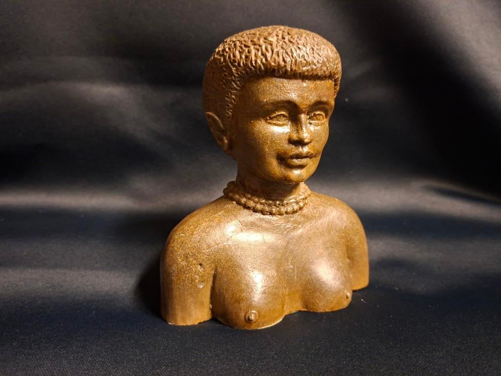 Zware metalen buste van Afrikaanse vrouw, Buste, Ophalen of Verzenden, Handgemaakt, 20 - 50 cm