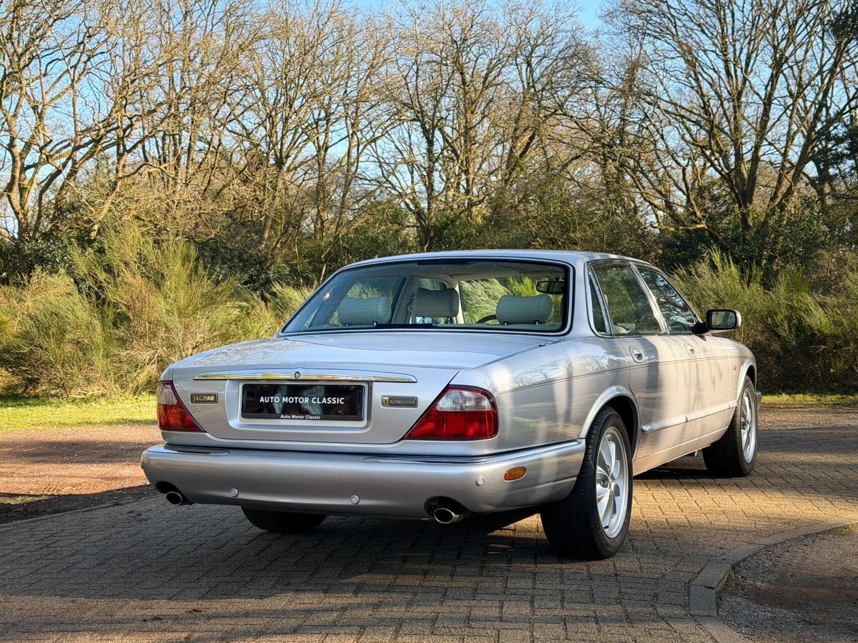 Jaguar XJ 3.2 V8 Executive | Youngtimer| Incl. BTW, foto 4