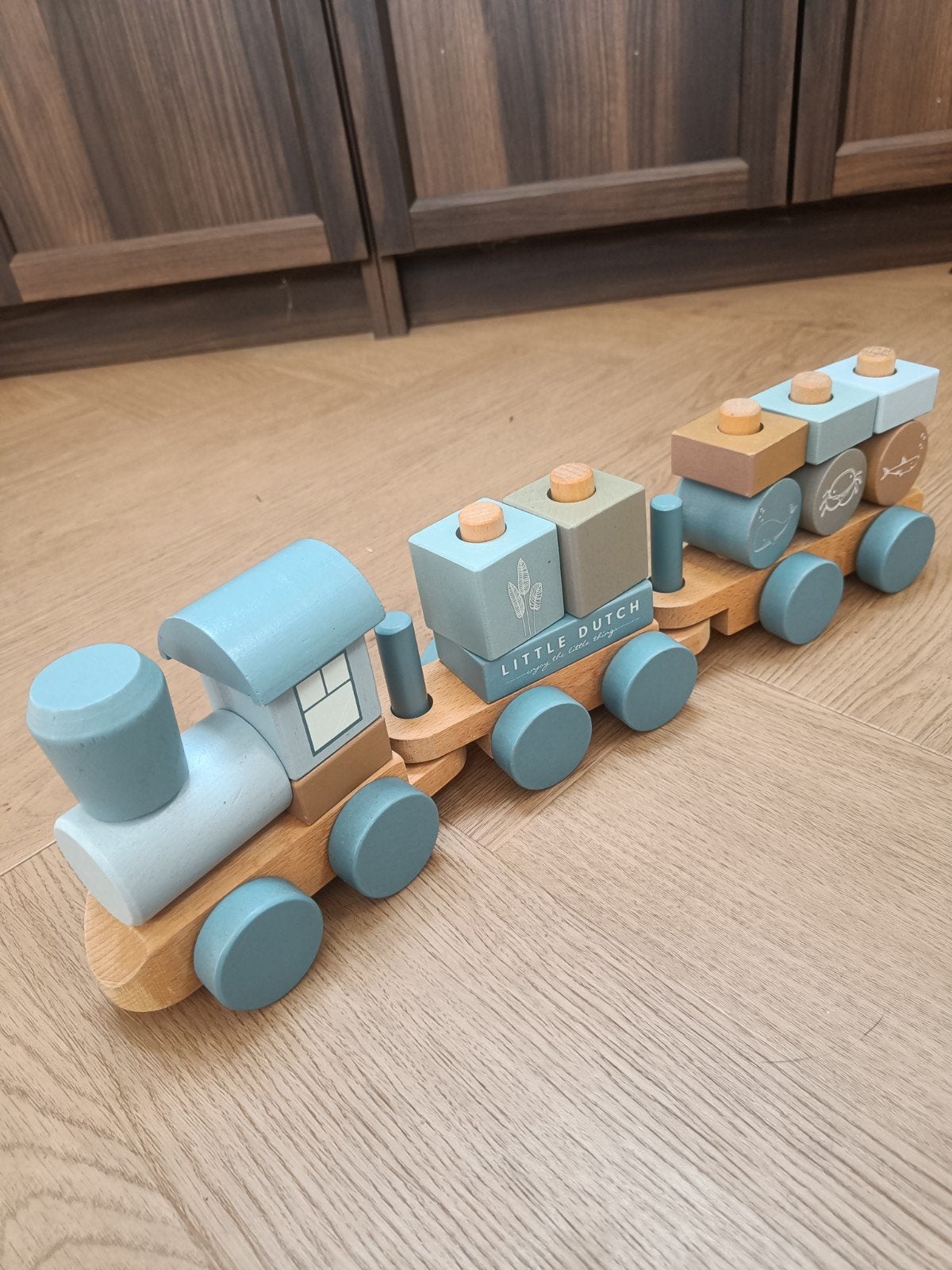 Little Dutch houten trein in erg goede staat, Ophalen, Zo goed als nieuw, Duw- of Trekspeelgoed