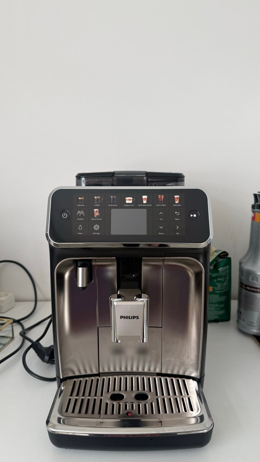 Philips 5500 Series LatteGo, Witgoed en Apparatuur, Koffiezetapparaten, Afneembaar waterreservoir, Espresso apparaat, 10 kopjes of meer