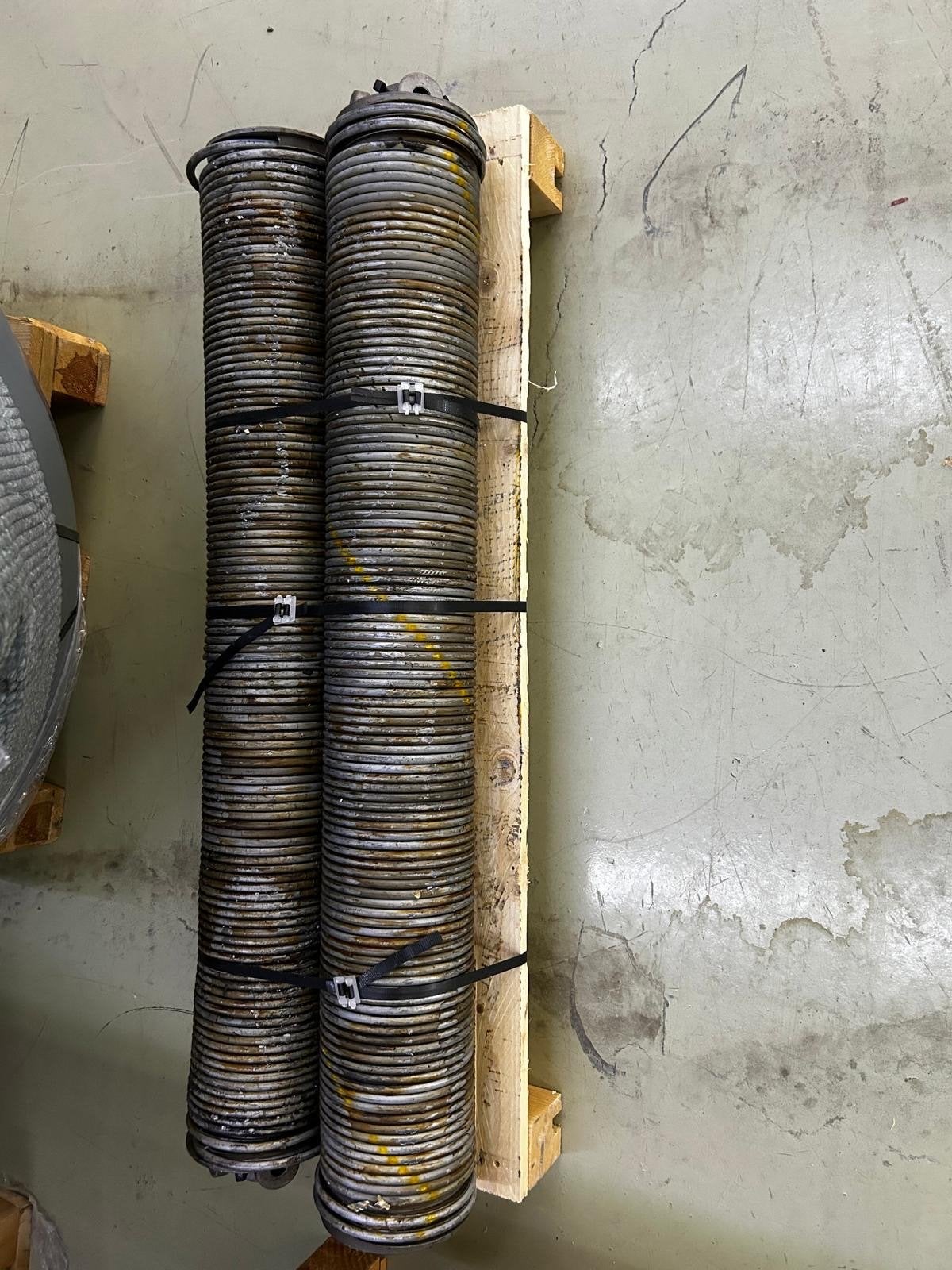 Oude veren roldeur - 75kg, Ophalen, Gebruikt