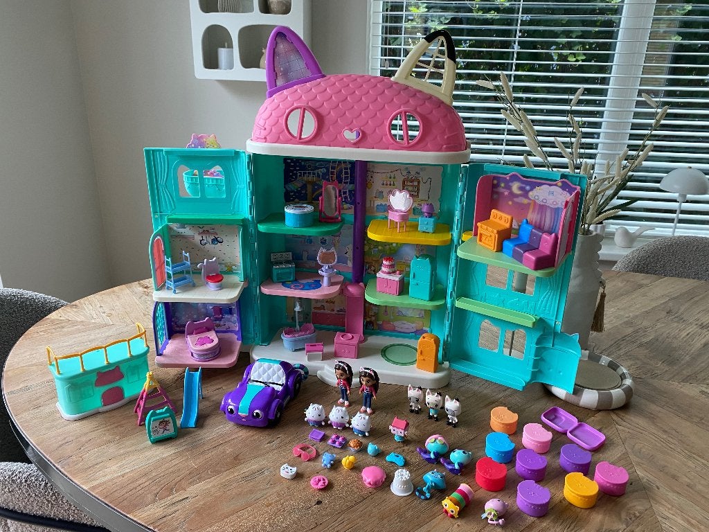 Gaby poppenhuis met veel toebehoren, Ophalen of Verzenden, Nieuw, Poppenhuis