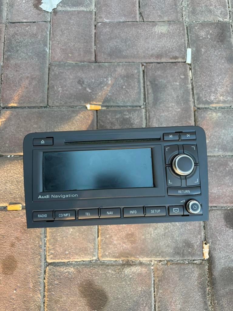 Audi A3 P8 Radio 2004/2012 goed werkend !, Auto diversen, Ophalen of Verzenden, Zo goed als nieuw