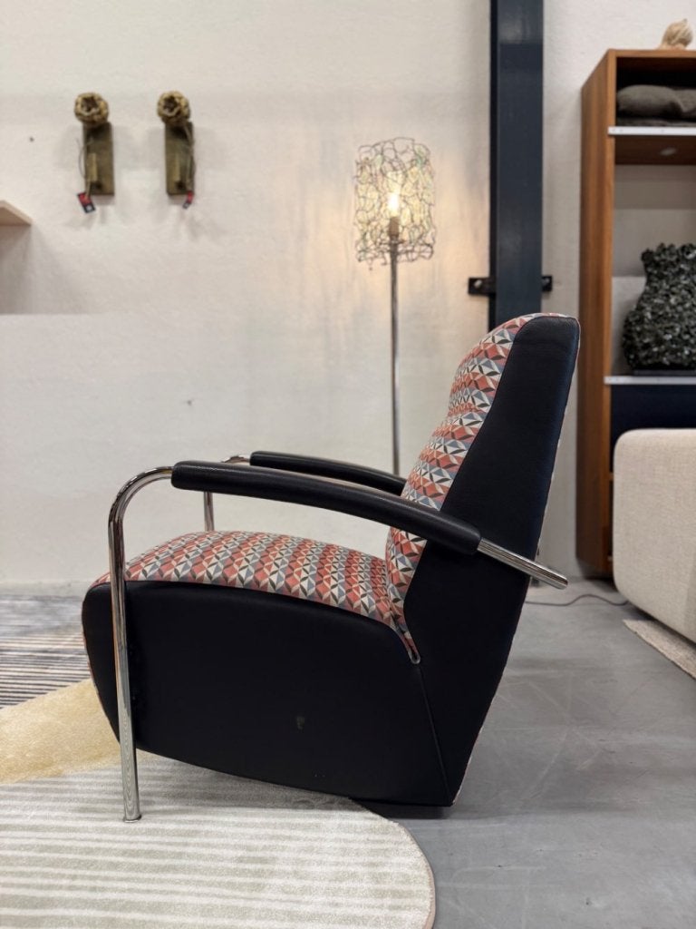 Leolux Scylla Fauteuil hoog Stof rood zwart stoel, Leolux, Info@leolux.nl, 75 tot 100 cm, Ophalen of Verzenden