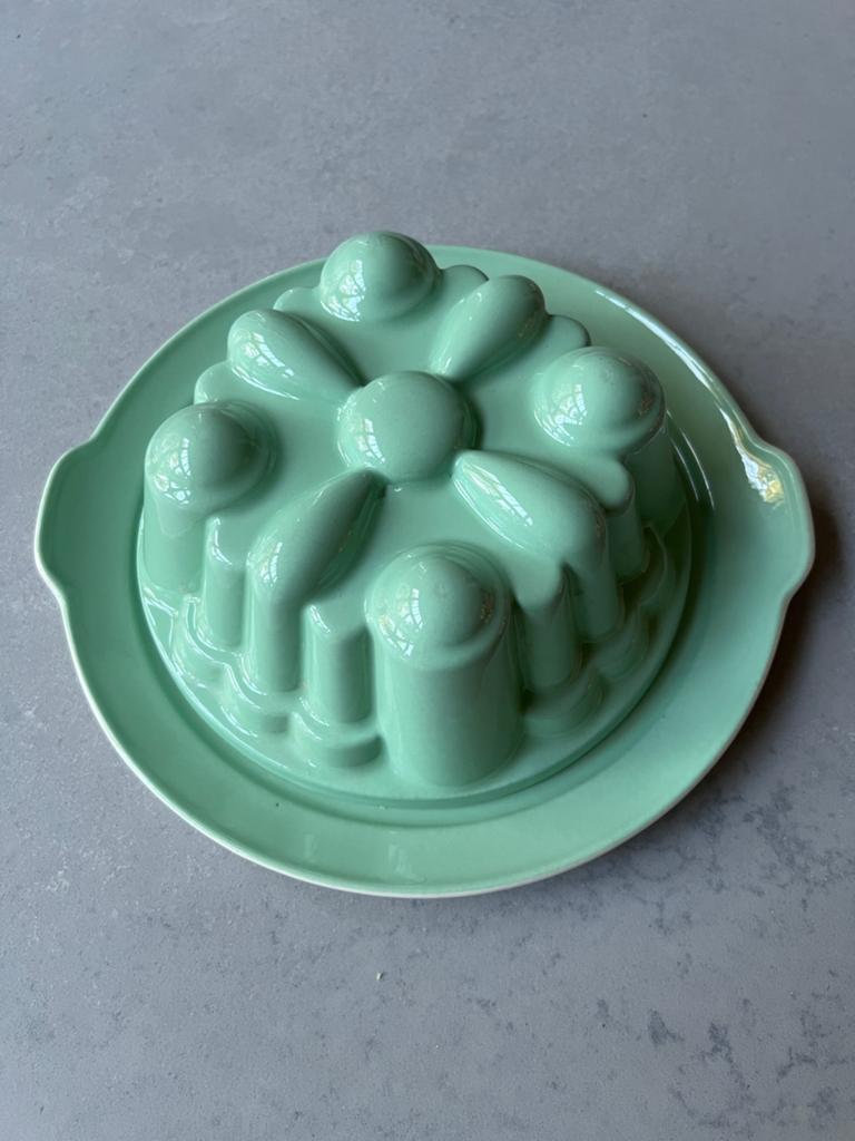 Petrus Regout puddingvorm mintgroen 19/25cm, Ophalen of Verzenden, Zo goed als nieuw, Overige typen